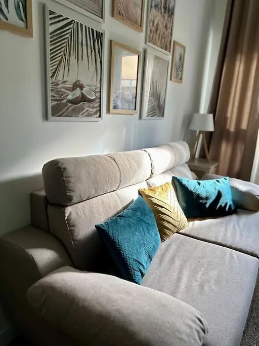 Dalias Suite توريمولينوس شقة